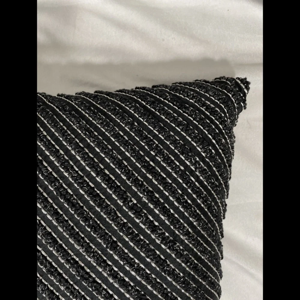 NWT‎ Hotel Collection Marble Geo 18